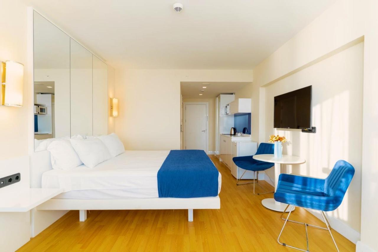 Batumi Beach Side & Sea View Aparthotel المظهر الخارجي الصورة